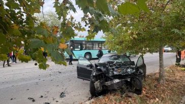 Dolj: Tânăr de 20 de ani, decedat în accidentul dintre un autoturism și un autobuz, la Craiova; șase pasageri au ajuns la spital