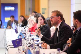 Dominic Fritz, la reuniunea liderilor Renew Europe: USR nu va permite ca România să se izoleze de Europa