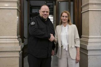 Președinții parlamentelor din Ungaria și #Ucraina s-au întâlnit pentru prima dată de la izbucnirea războiului