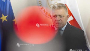 Premierul Robert Fico a părăsit prematur summitul UE pentru a pleca în Serbia să-l susțină pe Aleksandar Vucic