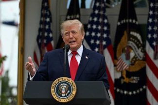 Donald Trump afirmă că nu va folosi bombe nucleare sau trupe pe teren în Iran