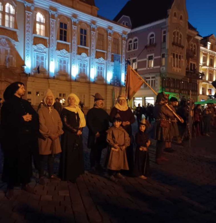 REPORTAJ Timiș: Incursiune în istorie, la Festivalul Medieval al Castelului Huniade