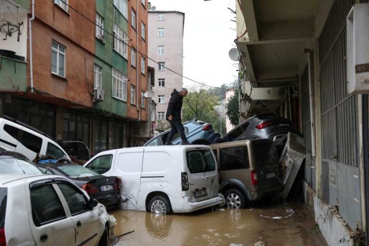 MAE/ Atenționare de călătorie: Turcia – cod roșu de vreme rea în regiunea Istanbul