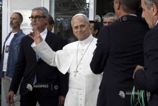 Papa Leon al XIV-lea a părăsit Spitalul Gemelli din Roma