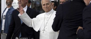 Papa Leon al XIV-lea a părăsit Spitalul Gemelli din Roma
