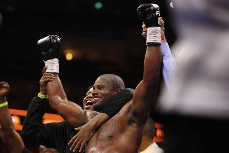 Box: Daniel Dubois și-a păstrat titlul WBO la categoria grea, învingându-l pe Fabio Wardley