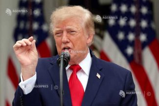 Trump susține că ‘Franța arde’, o țară ‘distrusă’ de imigrație