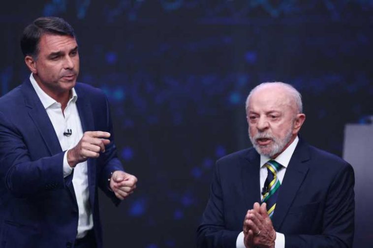 Brazilia: Lula și Flavio Bolsonaro se atacă dur în timpul primei lor dezbateri