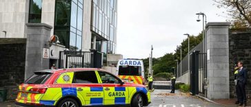 Amenințări cu bombă la 160 de școli din Irlanda de Nord și mesaje de amenințare în Scoția