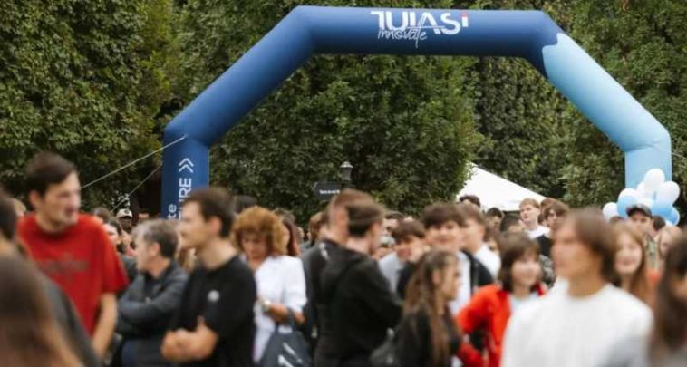 Iași: La TUIASI se discută despre viitorul educației inginerești în contextul evoluției IA