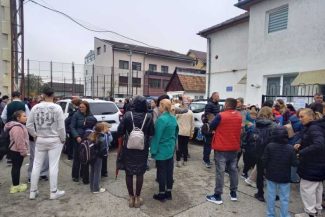 Bistrița-Năsăud: Cursuri online pentru elevii școlii unde s-a produs atacul cu cuțitul, comis de un elev