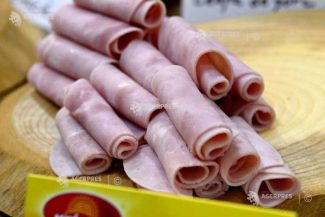 Un studiu relevă legătura dintre anumite alimente ultraprocesate și riscul de cancer colorectal