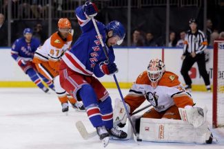 Hochei: NHL – New York Rangers își menține invincibilitatea pe teren propriu
