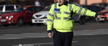 Brigada Rutieră: Asfalt prăbușit pe bulevardul Mareșal Averescu; traficul auto a fost deviat pe linia de tramvai
