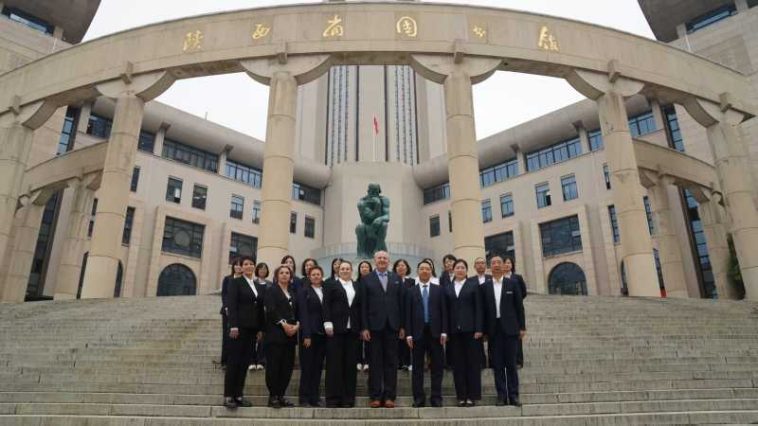 Hunedoara: Colț Românesc de carte deschis la Biblioteca Provincială Shaanxi (China)