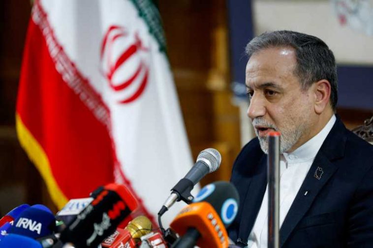 Ministrul iranian de externe afirmă că Teheranul și Washingtonul continuă negocierile ‘fără întrerupere’