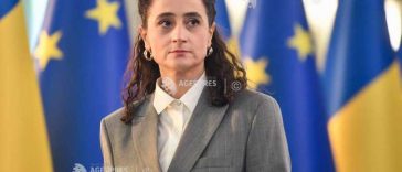 Ioana Ciocan a preluat mandatul de ministru al Culturii, în prezența premierului Luca Niculescu