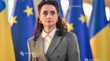 Ioana Ciocan a preluat mandatul de ministru al Culturii, în prezența premierului Luca Niculescu