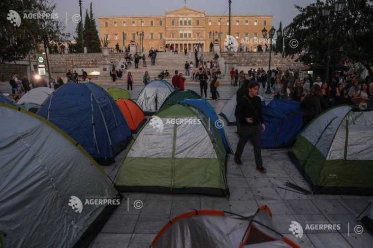 Grecia: La fel ca în Franța, elevi, studenți, profesori și funcționari ies în stradă