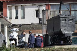 Hunedoara: Doi dintre minerii protestatari de la Vulcan au ajuns la Urgență