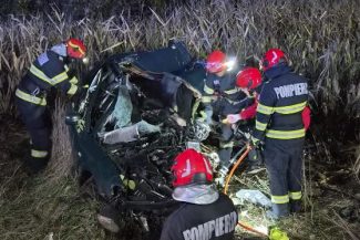 Iași: Doi bărbați au murit, altul transportat la spital în stare gravă după un accident în Soci