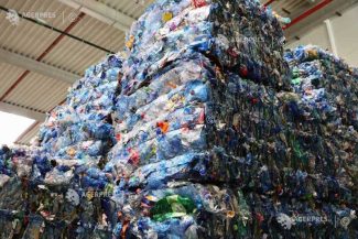 Eurostat: Fiecare persoană din UE a generat, în medie, 35,9 kilograme de deșeuri de ambalaje din plastic