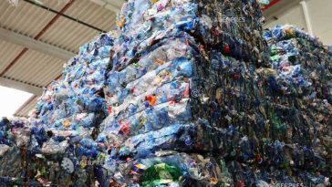 Eurostat: Fiecare persoană din UE a generat, în medie, 35,9 kilograme de deșeuri de ambalaje din plastic