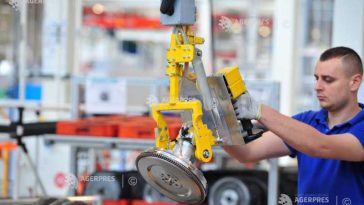 INS: Cifra de afaceri din industrie a crescut cu 10,3% în august 2026