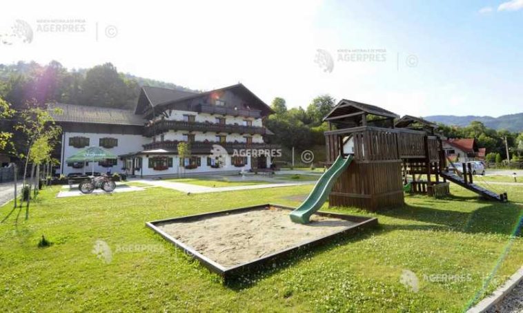 INS: România avea peste 500.000 de locuri de cazare turistică la 31 iulie 2026, în creștere cu 7,7%
