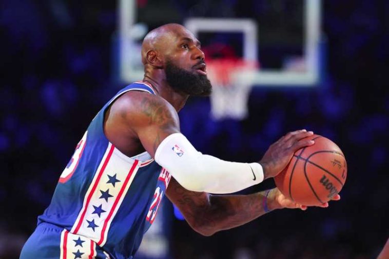 Baschet: NBA – LeBron James, la prima victorie pentru noua sa echipă la Philadelphia