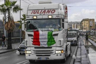 Italia: Ultimele blocaje rutiere instituite ca protest față de creșterile de prețuri la combustibil au fost eliminate în Campania
