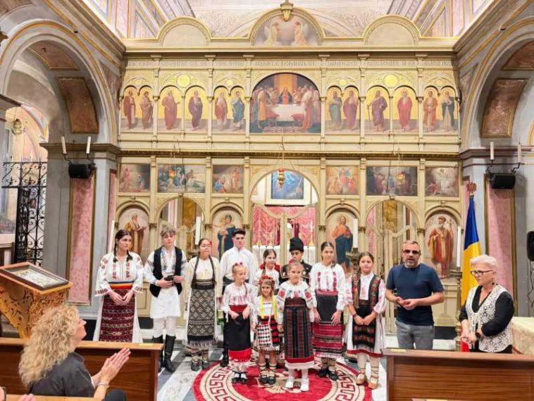 Grupul folcloric ‘Vlăstarele cântecului românesc’, concerte la Roma în cadrul unui program de promovare a culturii române