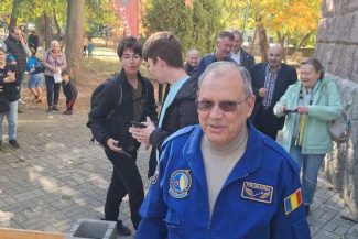 Arad: Expoziție aniversară dedicată celor 45 de ani de la zborul în spațiu al lui Dumitru Prunariu