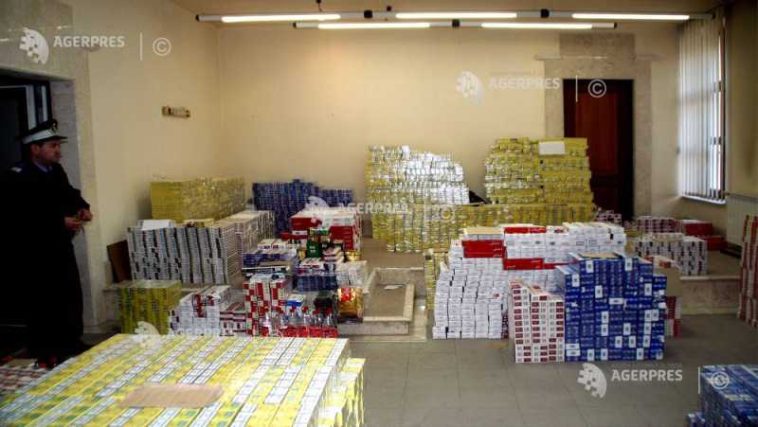Aproape 10 tone de tutun și peste 70 milioane de țigări, capturate de polițiști în primele nouă luni ale anului