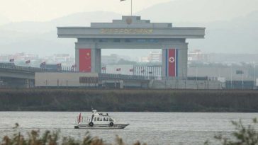 Liderul Coreei de Nord a ajuns în orașul chinez de frontieră Dandong traversând un pod recent inaugurat