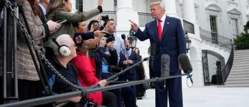 Donald Trump spune că ar putea muta sala de presă de la Casa Albă
