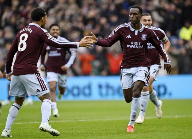 Fotbal: Aston Villa a învins liderul Manchester City (2-1), în Premier League