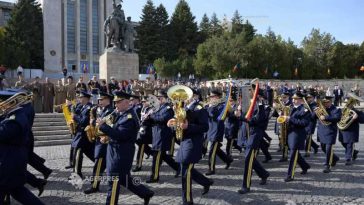 Ziua Armatei Române, marcată prin ceremonii militare și religioase