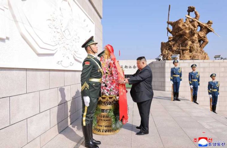 Kim Jong Un a efectuat o deplasare de o zi în China, pentru o vizită la un memorial de război