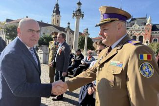 Bihor/ Ilie Bolojan, la Oradea de Ziua Armatei Române: Le mulțumim militarilor care își fac datoria în fiecare zi