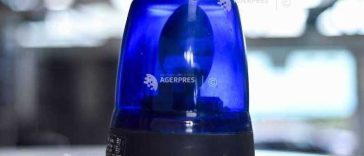 Argeș: Un pompier care participa la stingerea unui incendiu, rănit de localnicii care au devenit agresivi