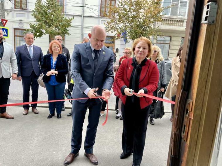 Brăila: Ambasadoarea Republicii Albania a inaugurat Centrul Cultural Albanez de la Dunărea de Jos