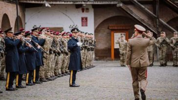 Mureș: Emblema de Onoare a FOS, conferită Batalionului 54 Sprijin ”Horia, Cloșca și Crișan” la 15 ani de la înființare