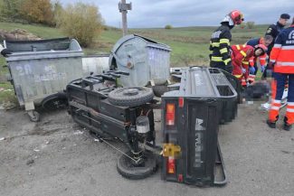 Botoșani: O femeie a murit, iar un bărbat și un copil au fost răniți într-un accident cu un triciclu