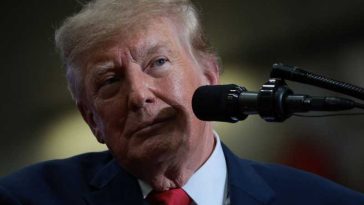Democrații cer numirea unui procuror special pentru anchetarea legăturilor dintre Trump și Epstein