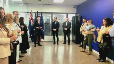 Vicepreședintele Parlamentului European Victor Negrescu s-a întâlnit cu membri ai comunității românești din Melbourne