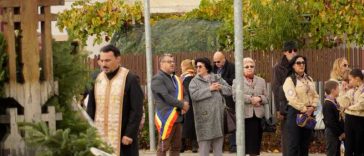 AnulBrâncuși/Gorj: Procesiune dedicată împlinirii a 88 de ani de la inaugurarea Ansamblului Monumental ‘Calea Eroilor’ de la Târgu Jiu