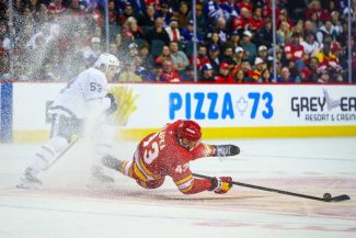 Hochei: NHL – A patra victorie consecutivă pentru Calgary Flames