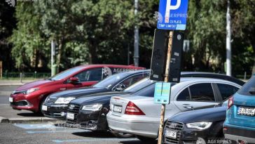 CGMB: Parcările publice cu plată vor fi curățate de operatorii de salubritate de la sectoare