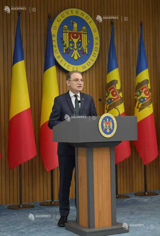 Luca Niculescu: România și Republica Moldova poartă discuții foarte aplicate pentru întărirea colaborării în domeniul apărării